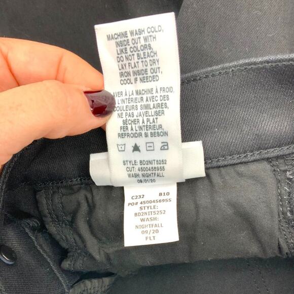 Joe's Jeans The Icon Flawless Mid Rise Skinny Black Denim Size 26 NWOT $168 MSRP - Picture 8 of 9